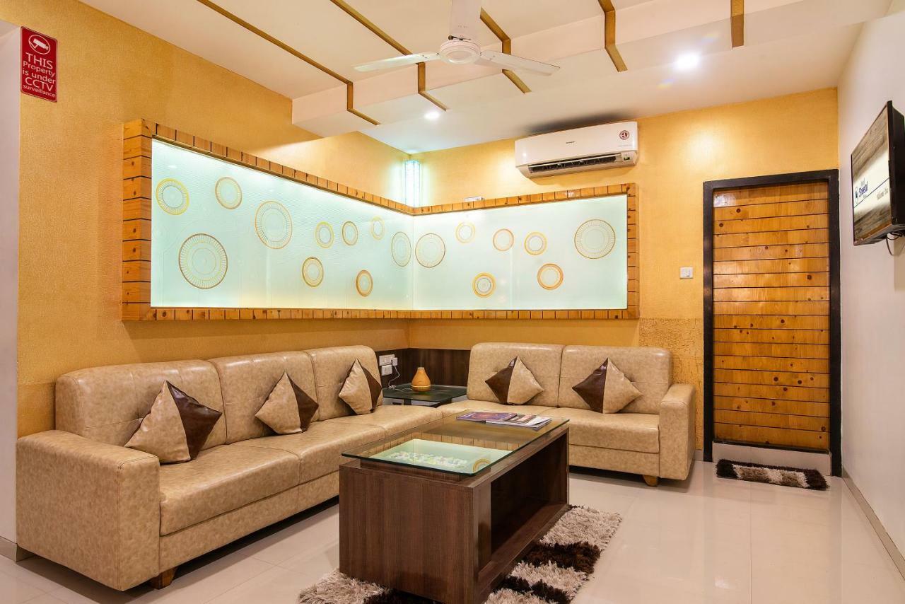 Hotel Sheetal Plaza สุรัต ภายนอก รูปภาพ